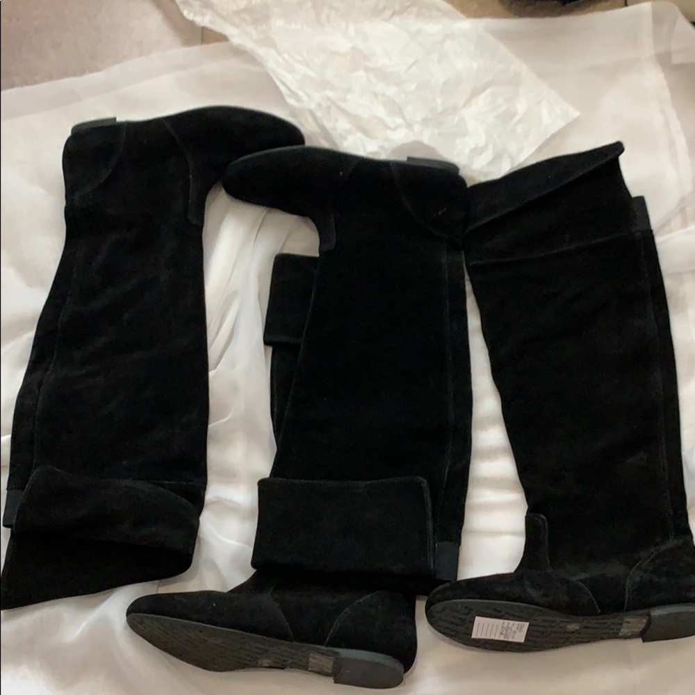 Boots - Picture 4 of 5